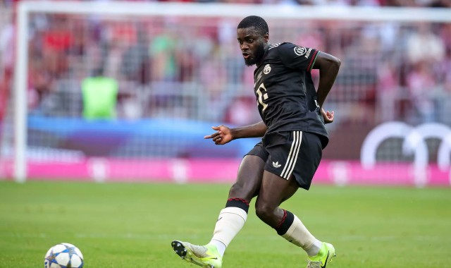 百家乐官网-图片报：拜仁将与于帕梅卡诺谈续约，潜在的解约条款或成谈判的阻碍