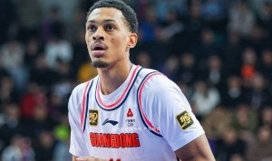 Baccarat Gaming-媒体人：贝兹利打得非常好 广东半场结束前进攻打得不坚决