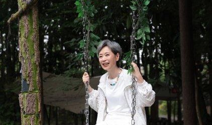 百家乐官网-62岁叶童获乘风总冠军，年龄从未定义其人生