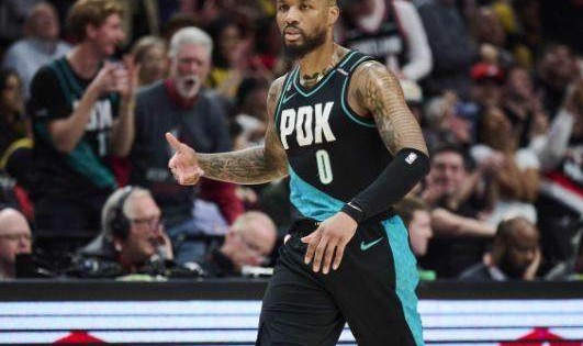 百家乐官网-利拉德将与开拓者展开对话？表哥无意带队经历重建