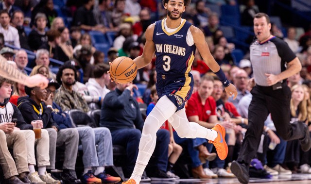 官方网站-今天打爽了！普尔23投12中&amp;三分16中7 砍下鹈鹕生涯新高34分